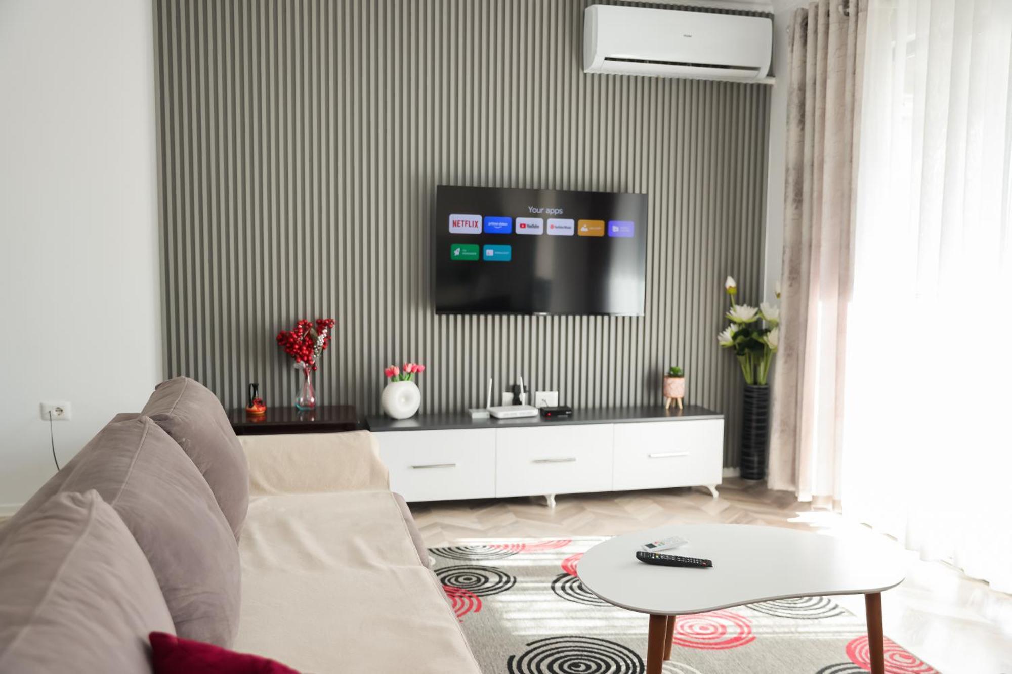 Family Apartment Tirana Buitenkant foto